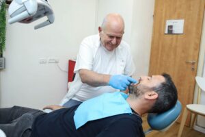 התאמת סד לילה אישית במעבדת השיניים דנט אונו בקריית אונו